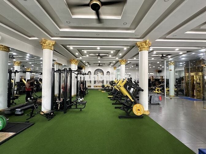 BÁN TOÀ NHÀ MẶT TIỀN ĐƯỜNG LÊ BÌNH