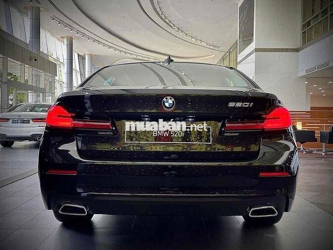 BMW 5 Series 520i Ưu Đãi Cực Khủng !!!