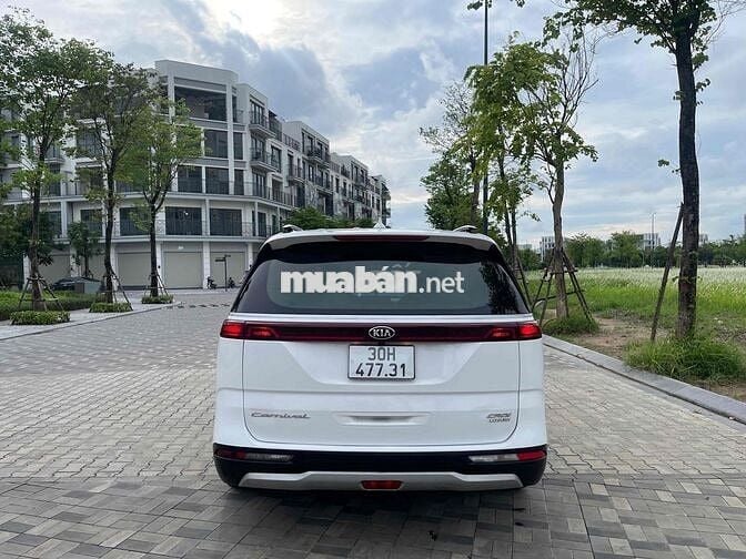 Kia Carnival 2022 2.2D Luxury 8 chỗ  xe đẹp