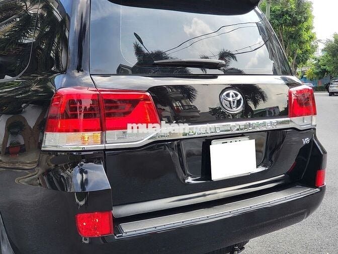 Hơn 1 TỶ có xe phôm 2020 Land Cruiser cực Chất nè