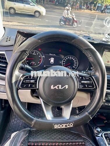 Kia Seltos 2022 Premium 1.6 AT - 64000 km