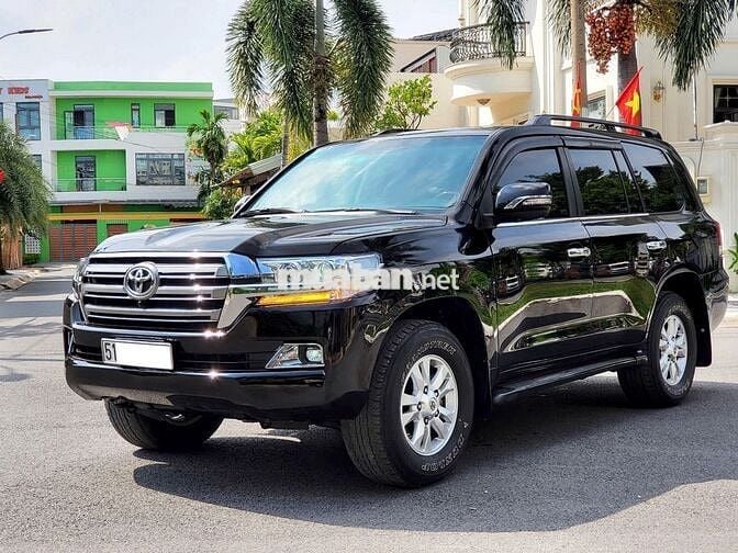 Hơn 1 TỶ có xe phôm 2020 Land Cruiser cực Chất nè