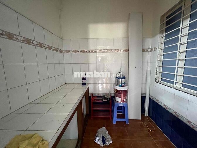Cho thuê lầu 2 cư xá độc lập : 2 phòng ngủ , 1 wc , 2 máy lạnh - 8tr