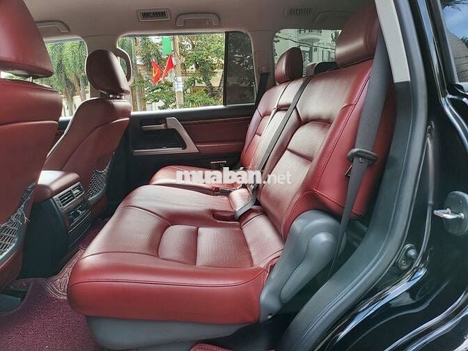 Hơn 1 TỶ có xe phôm 2020 Land Cruiser cực Chất nè