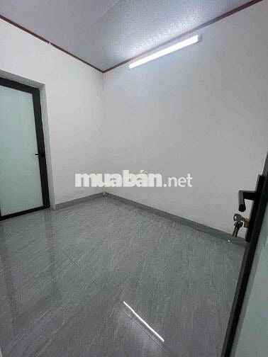 Siêu Hiếm Bán Căn Hộ Tập Thể Nguyễn Văn Cừ 45M Trung Tâm Gia Thuỵ,LB
