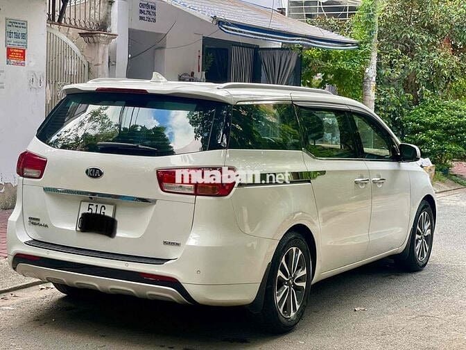 Kia Sedona 2018 2.2 DATH - bản full máy dầu