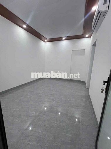 Siêu Hiếm Bán Căn Hộ Tập Thể Nguyễn Văn Cừ 45M Trung Tâm Gia Thuỵ,LB