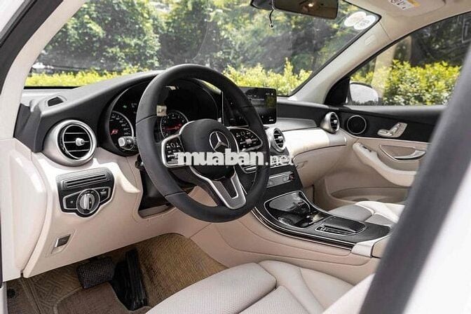 GLC200 facelift Model 2022 cá nhân 1 chủ siêu đẹp