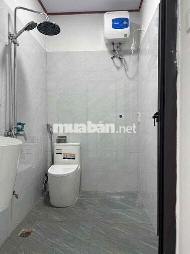 Siêu Hiếm Bán Căn Hộ Tập Thể Nguyễn Văn Cừ 45M Trung Tâm Gia Thuỵ,LB