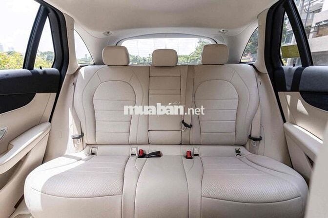 GLC200 facelift Model 2022 cá nhân 1 chủ siêu đẹp