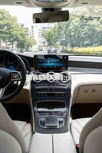 GLC200 facelift Model 2022 cá nhân 1 chủ siêu đẹp