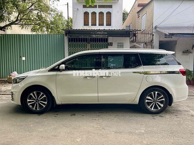 Kia Sedona 2018 2.2 DATH - bản full máy dầu