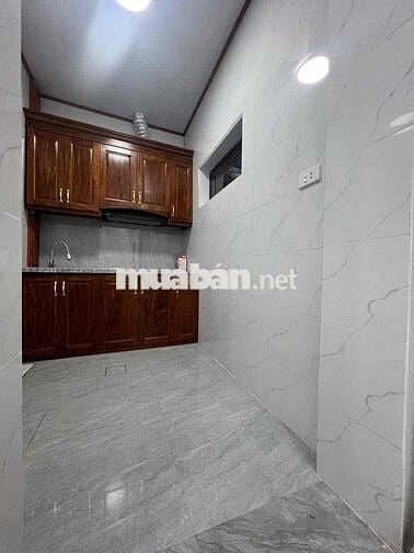 Siêu Hiếm Bán Căn Hộ Tập Thể Nguyễn Văn Cừ 45M Trung Tâm Gia Thuỵ,LB