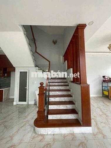 NÓNG - BÁN BIỆT THỰ 3 TẦNG ĐẸP – TRƯỜNG THỌ  130m2(11x14)- chỉ 14.4 ty