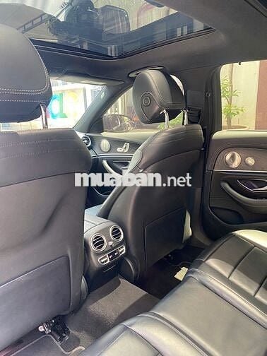 Mercedes Benz E Class 2021 E300 AMG - 37000 km