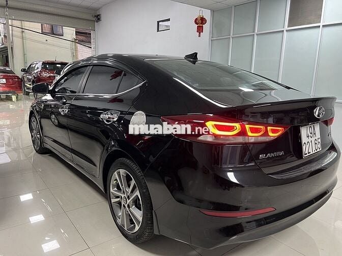 Hyundai Elantra 2018 2.0 AT - 88000 km