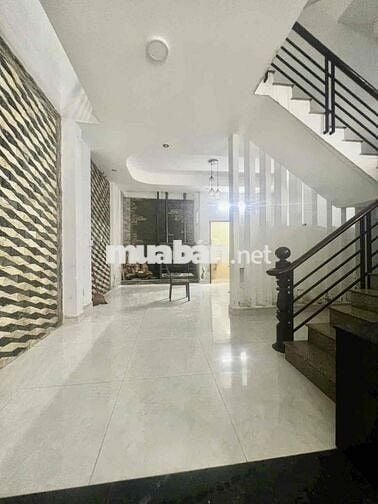 Nhà(6x20m) Phú Thọ Hoà 2Lầu Sân Thượng 6PN 5VS Hẻm Tải