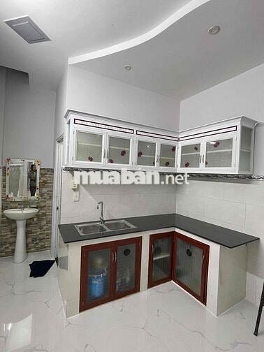 nhà 1 trệt 2 lầu đối diện nhà máy bia harniken Q12 Giá 2 tỳ 298Tr