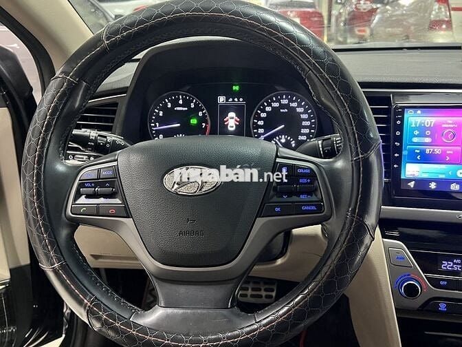 Hyundai Elantra 2018 2.0 AT - 88000 km
