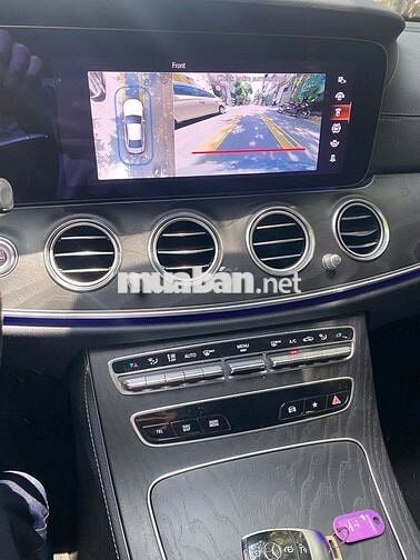 Mercedes Benz E Class 2021 E300 AMG - 37000 km