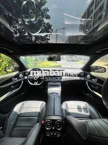 Mercedes Benz E Class 2021 E300 AMG - 37000 km