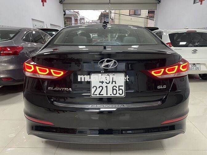 Hyundai Elantra 2018 2.0 AT - 88000 km