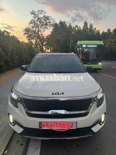Kia Seltos 2022 Premium 1.4 AT - 67000 km