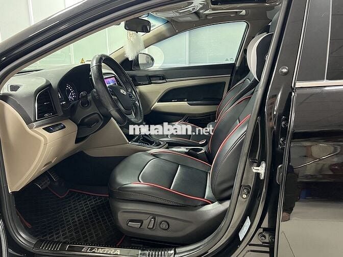 Hyundai Elantra 2018 2.0 AT - 88000 km