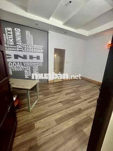 Nhà(6x20m) Phú Thọ Hoà 2Lầu Sân Thượng 6PN 5VS Hẻm Tải
