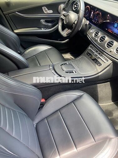 Mercedes Benz E Class 2021 E300 AMG - 37000 km