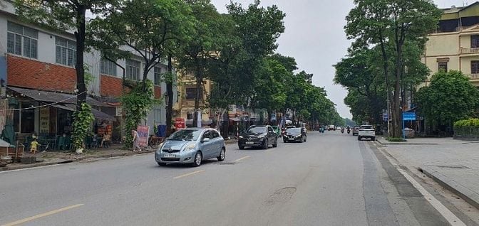 Bán biệt thự phố Trần Thủ Độ - KĐTM Pháp Vân , DT 275 m2, MT 13 m