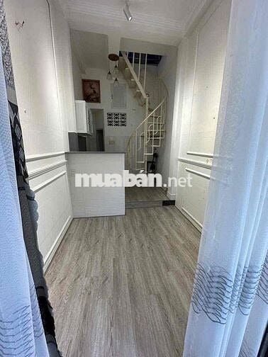 Cho thuê nhà trệt lầu nguyên căn 35m2 hẻm 4 CMT8 Cái Khế