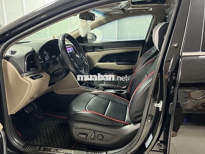 Hyundai Elantra 2018 2.0 AT - 88000 km