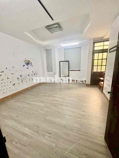 Nhà(6x20m) Phú Thọ Hoà 2Lầu Sân Thượng 6PN 5VS Hẻm Tải