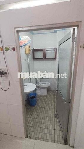 nhà 1 lầu 2pn 2wc có nội thất đ 47 gàn chùa ưu đàm