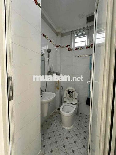 Cho Thuê Nhà Góc 2 Mặt Tiền 69/28 Nguyễn Gia Trí Quận Bình Thạnh