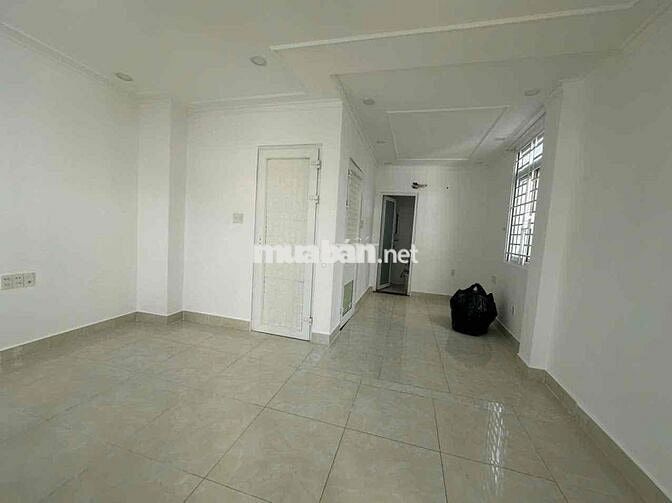 Cho Thuê Nhà Góc 2 Mặt Tiền 69/28 Nguyễn Gia Trí Quận Bình Thạnh