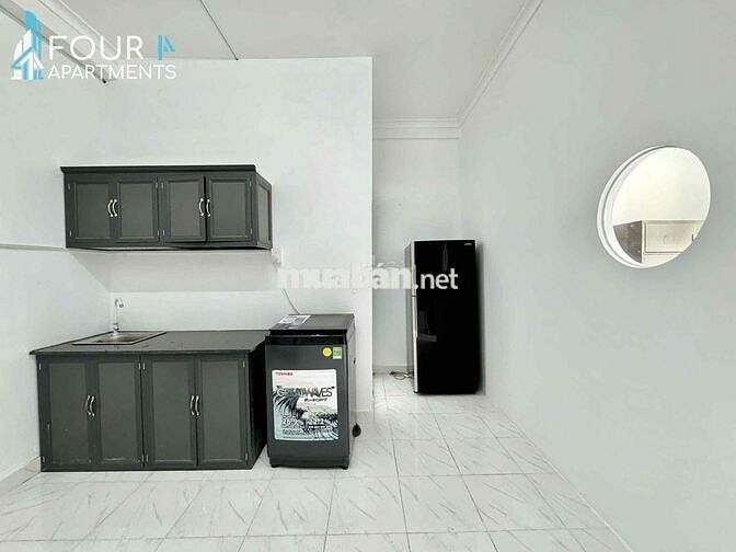 Cho Thuê 1 Phòng Ngủ 60m2 Ban Công Máy Giặt Riêng Gần UEF GTVT HIU VLU
