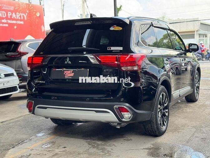 Mitsubishi Outlander 2020  - 12000 km