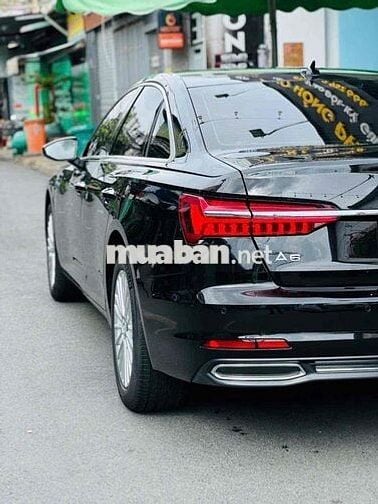 Audi A6 2022 45 TFSI siêu lướt 4200 km