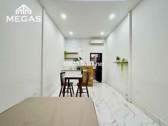 4 🍠- Quận 1. NGAY CHỢ BẾN THÀNH METRO. NHÀ MỚI 100%