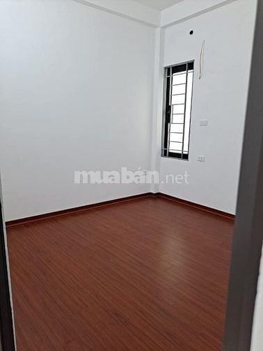 Cần bán nhà ngõ Phương Mai, DD giá 17.8 tỷ, 42m2x4T, ô tô đỗ 