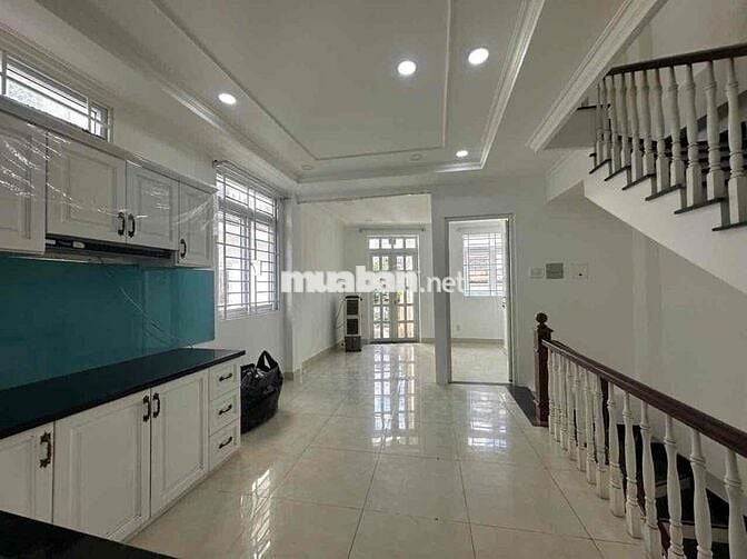 Cho Thuê Nhà Góc 2 Mặt Tiền 69/28 Nguyễn Gia Trí Quận Bình Thạnh