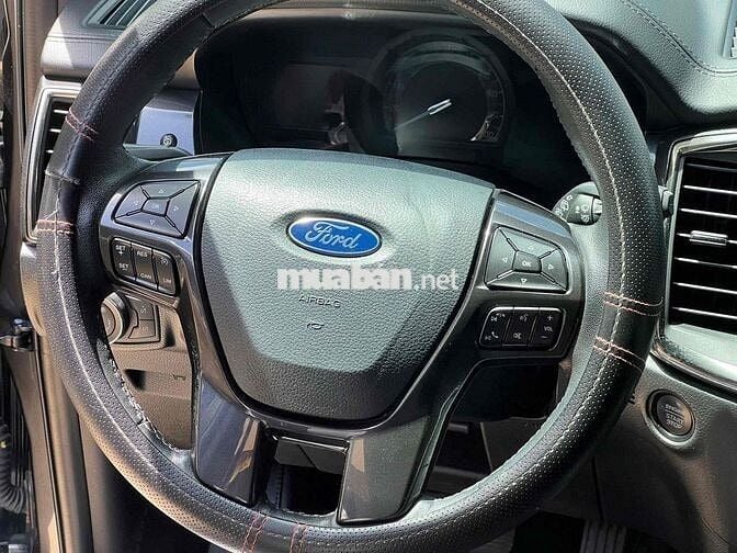 Ford Everest 2021 4x2 2.0 Titanium - 78000 km