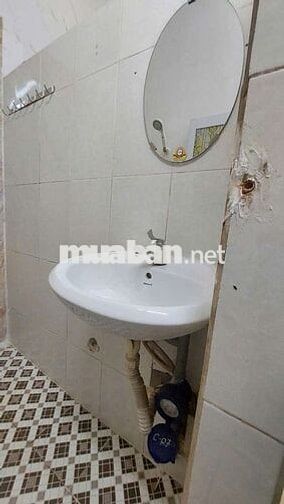 Còn *** 1 phòng trống tại Quận 6 địa chỉ 151 đường số 22 P11 Q6.