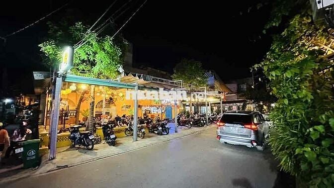 BÁN NHÀ MẶT TIỀN KINH DOANH NGANG LỚN 11x11m SHR GẦN LÊ VĂN QUỚI
