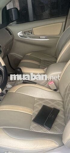 Toyota Innova 2013 2.0G - 289000 km