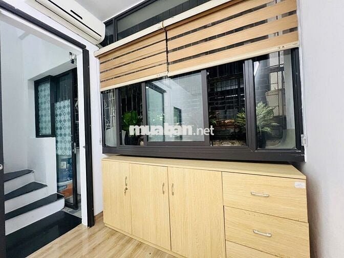 BÁN NHÀ KHÂM THIÊN, NGÕ THÔNG, GẦN PHỐ, DT 20M2, 4 TẦNG FULL NỘI THẤT