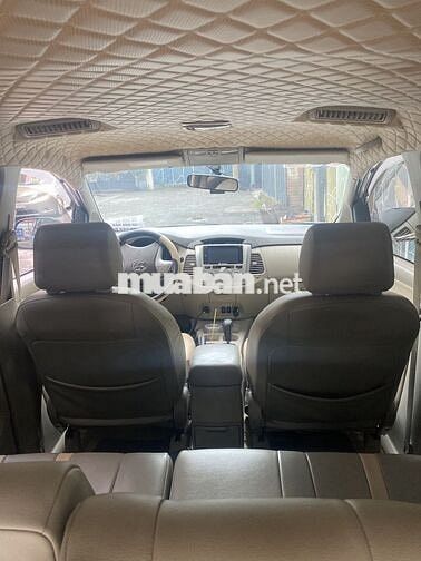 Toyota Innova 2013 2.0G - 289000 km