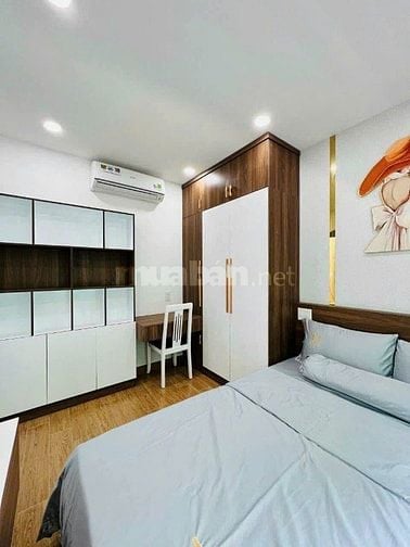 MẶT TIỀN ĐƯỜNG HOA PHÚ NHUẬN CHỈ 5,45 TỶ . ĐANG CHO THUÊ 27TR / THÁNG
